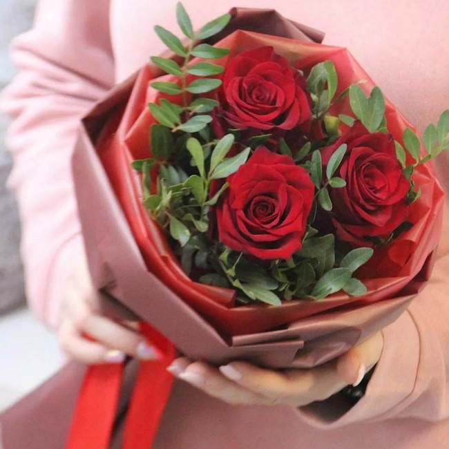 Букет цветов "Элегантный намек" Букет цветов "Элегантный намек"